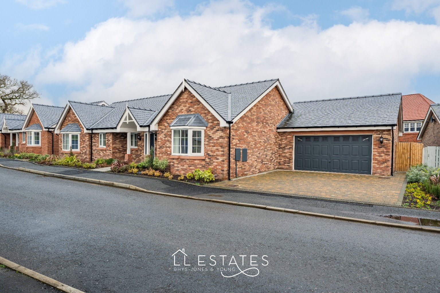 4 bed detached bungalow for sale in Lon Hm Stanley, St. Asaph 12