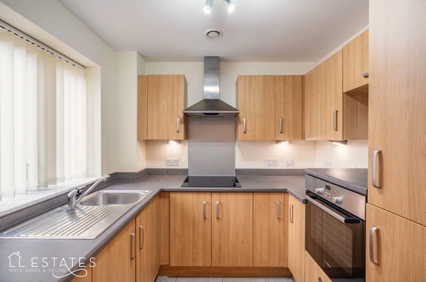 1 bed ground floor flat for sale in Sandy Lane, Prestatyn, LL19 7AX  - Property Image 2