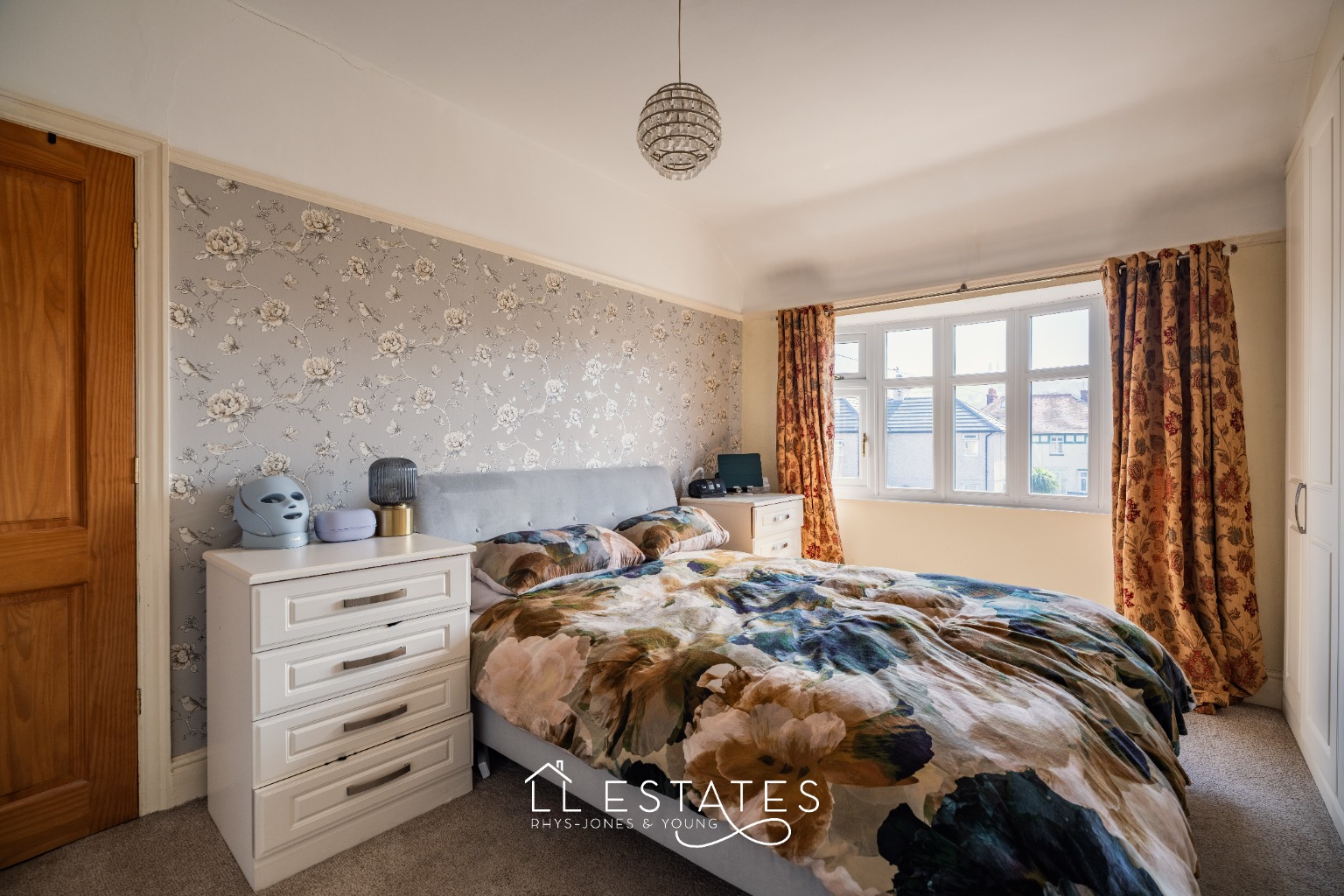 4 bed semi-detached house for sale in Highbury Crescent, Prestatyn, LL19 7PA  - Property Image 8