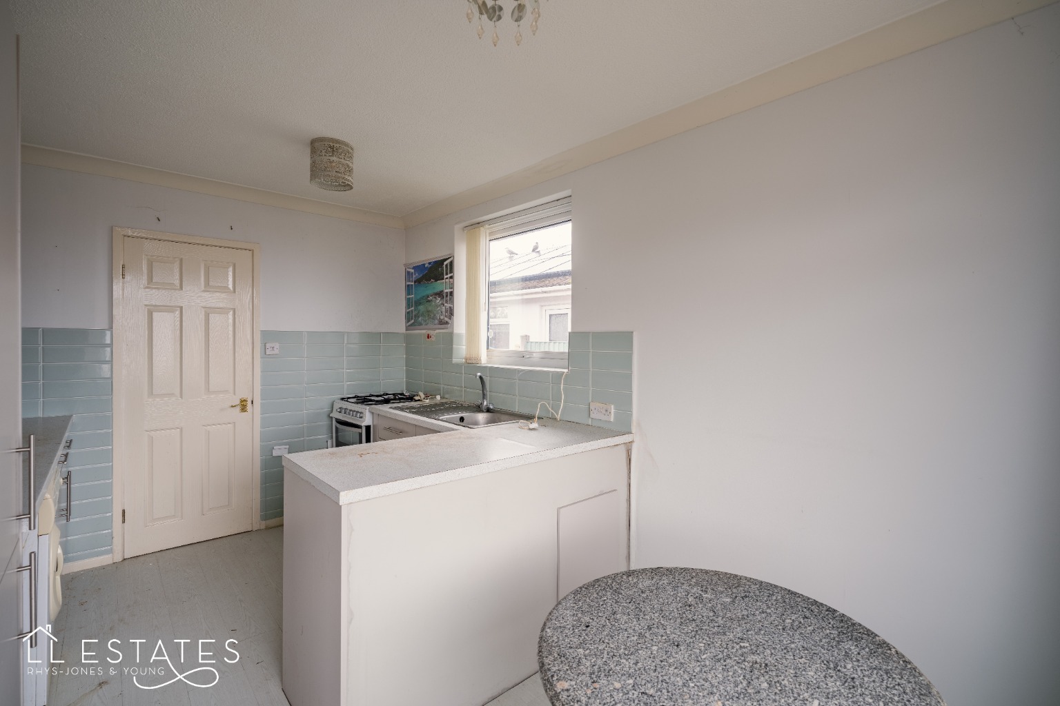 2 bed detached bungalow for sale in Cedar Avenue, Rhyl 3