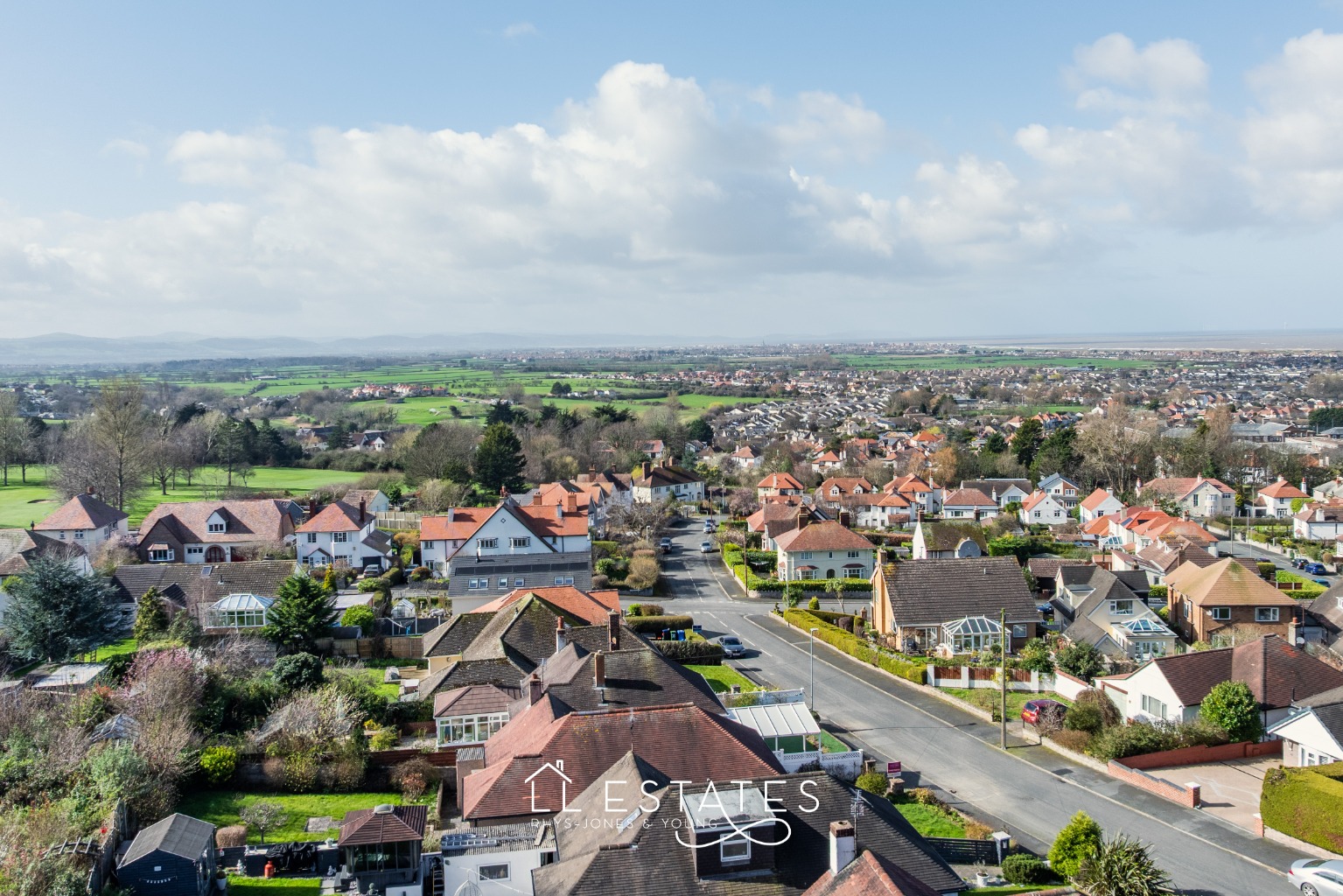 2 bed detached house for sale in The Avenue, Prestatyn, LL19 9RE 1