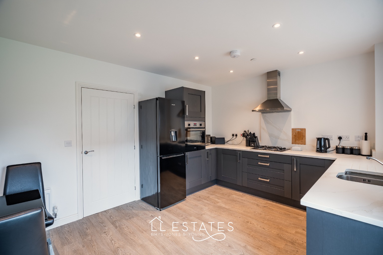 2 bed semi-detached house for sale in Rhodfa Cae Isa, St Asaph, LL17 0FP  - Property Image 4