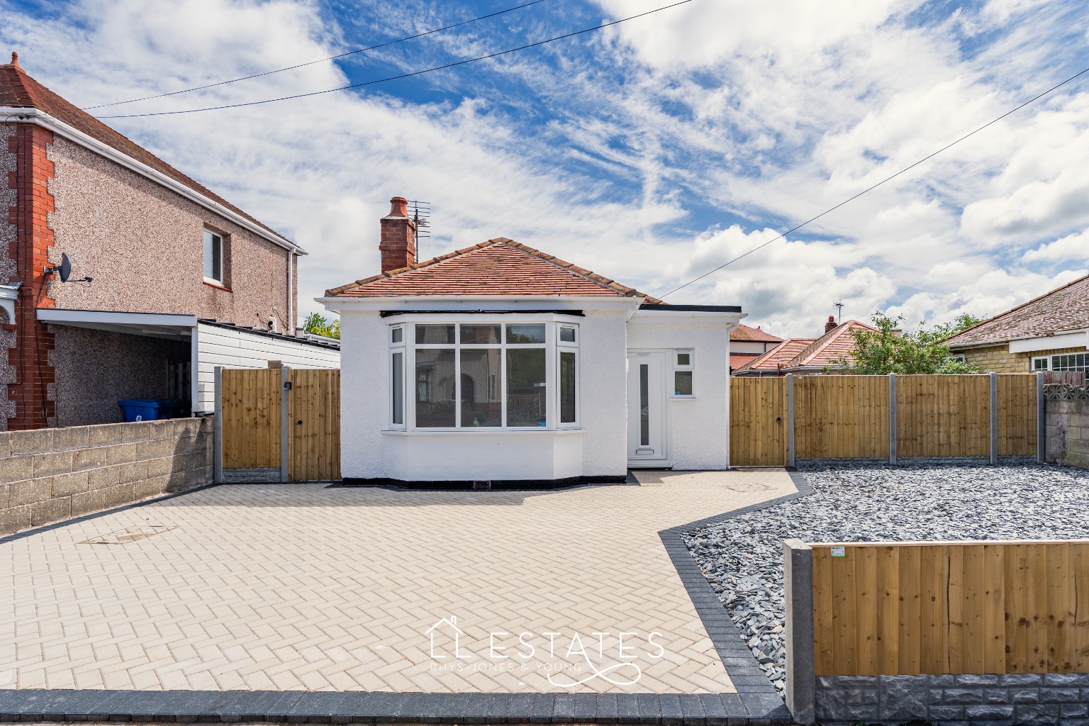2 bed detached bungalow for sale in Weaver Avenue, Rhyl - Property Image 1