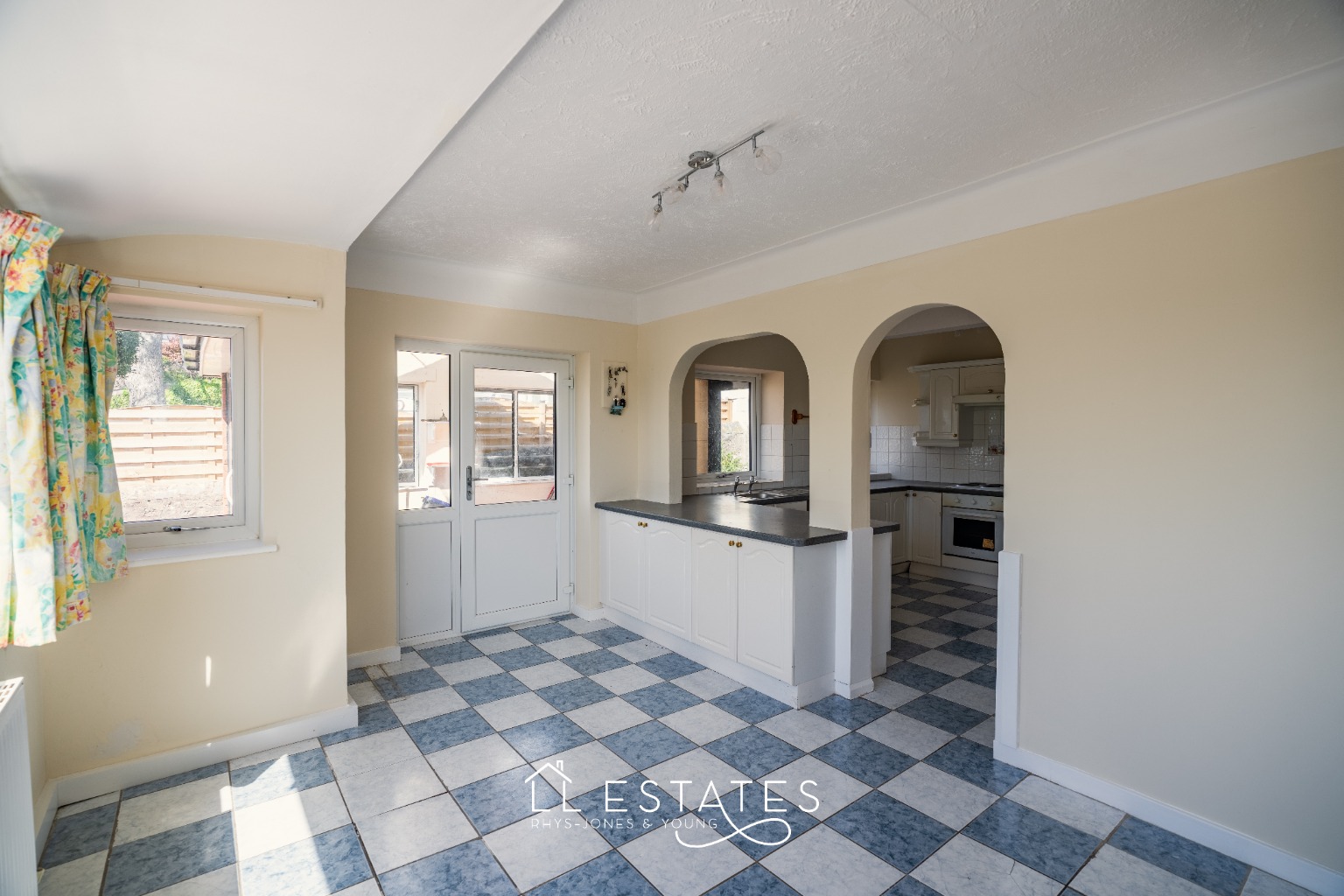 5 bed detached house for sale in High Street, Dyserth  - Property Image 8