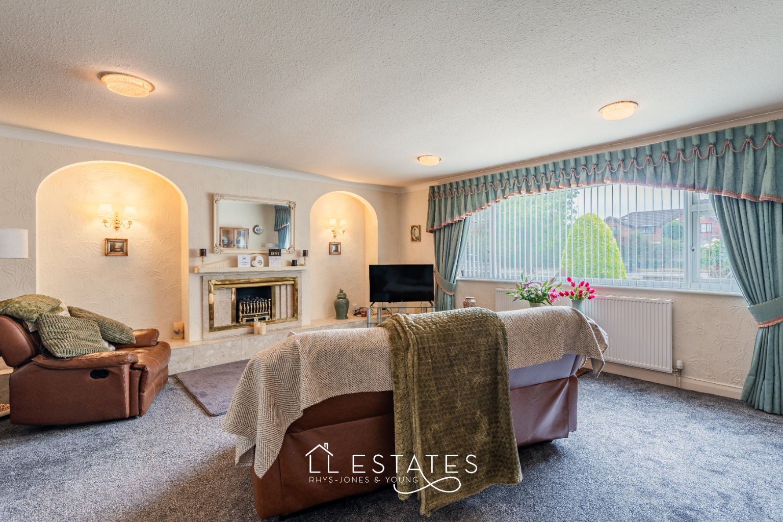 4 bed detached house for sale in 6 Highlands Close, Rhuddlan, LL18 2RU  - Property Image 2