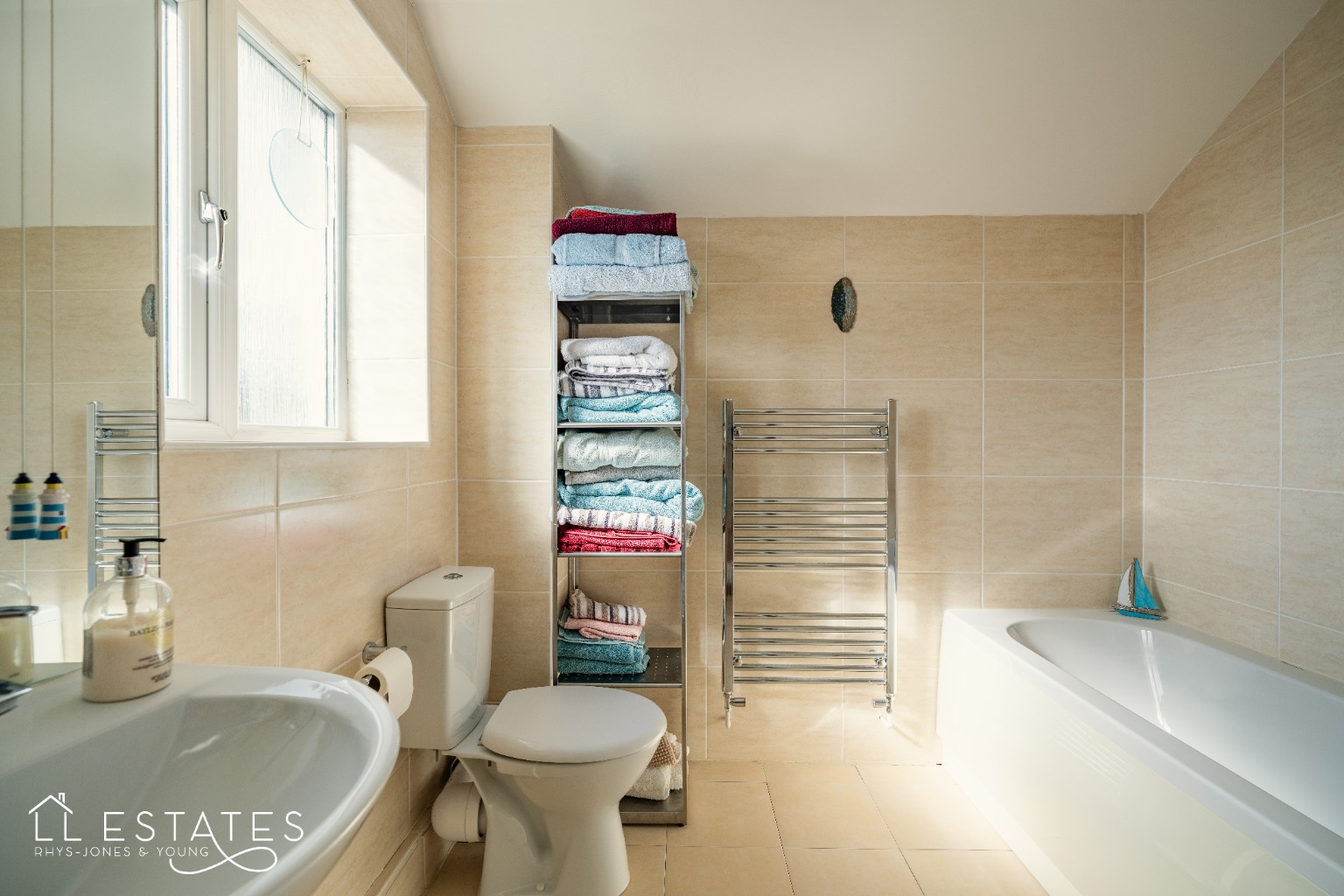4 bed detached house for sale in Ffordd Bryn Y Garn, Henllan 10