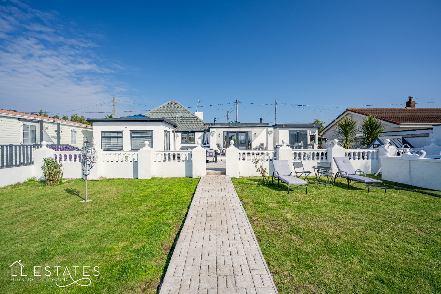 3 bed detached bungalow for sale in Kinmel Way, Towyn 16