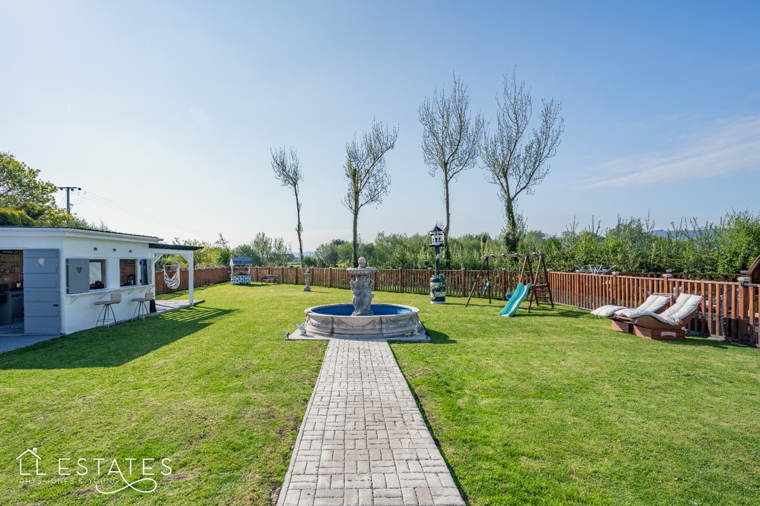 3 bed detached bungalow for sale in Kinmel Way, Towyn 15