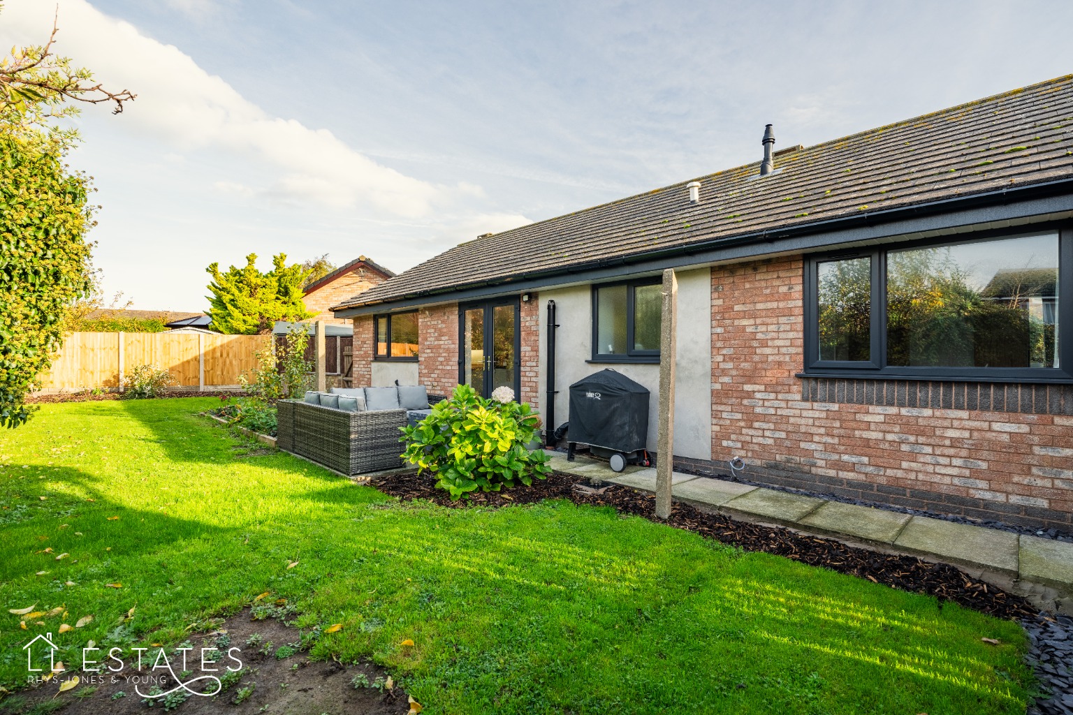 3 bed detached bungalow for sale in Rhodfa Cregyn, Abergele 12
