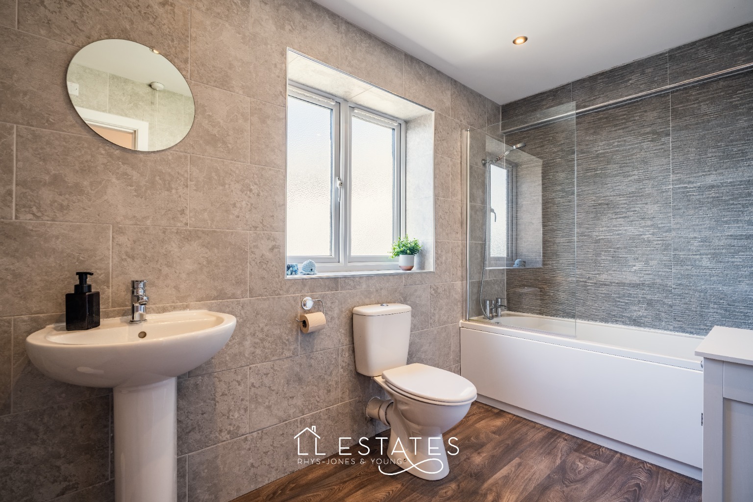 3 bed semi-detached house for sale in London Road, Trelawnyd, LL18 6DN  - Property Image 12