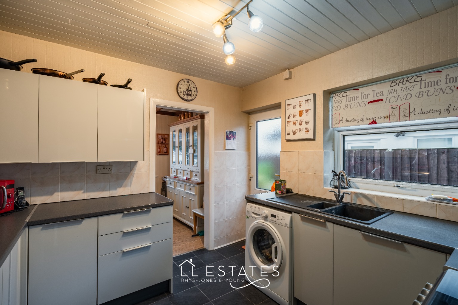 3 bed detached bungalow for sale in Garwyn Avenue, Meliden  - Property Image 5