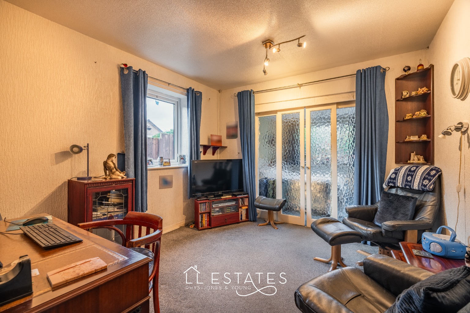 3 bed detached bungalow for sale in Garwyn Avenue, Meliden 8