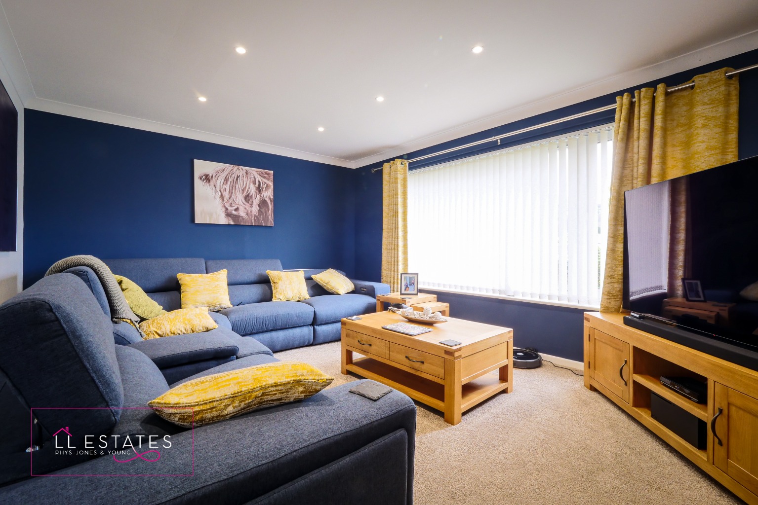 3 bed detached bungalow for sale in Glan Ffyddion, Dyserth  - Property Image 3