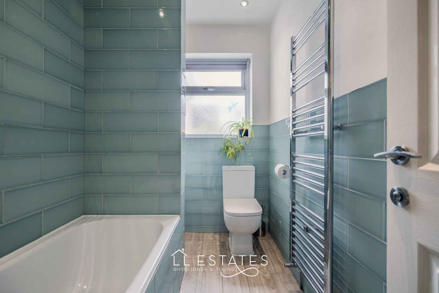 3 bed detached bungalow for sale in Barrfield Road, Rhuddlan, LL18 2RY  - Property Image 9