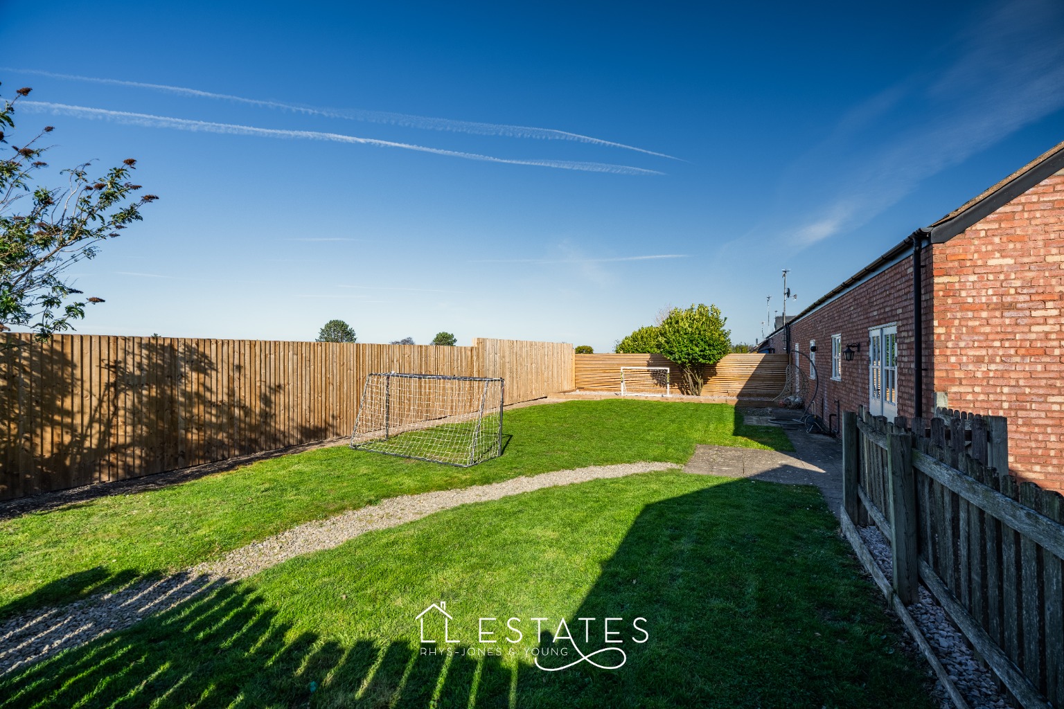 3 bed mews house for sale in Dyserth Road, Rhyl, LL18 4DY  - Property Image 2