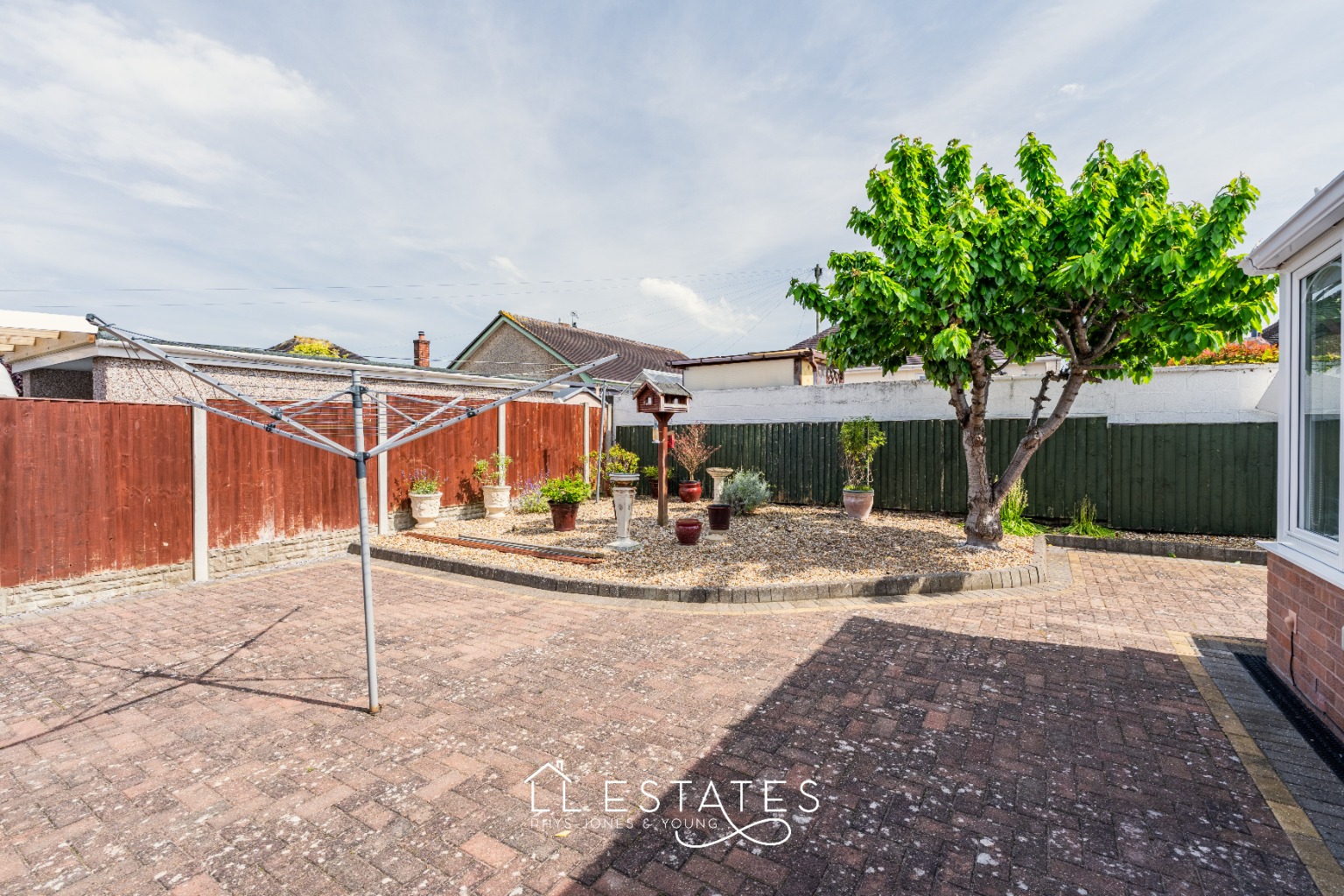 3 bed detached bungalow for sale in Ffordd Nant, Rhuddlan, LL18 2SW  - Property Image 10