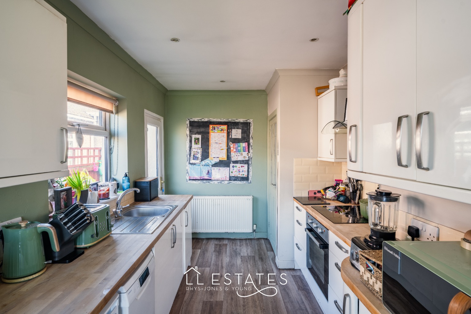3 bed detached bungalow for sale in Bryn Cwnin Road, Rhyl, LL18 4UD  - Property Image 5