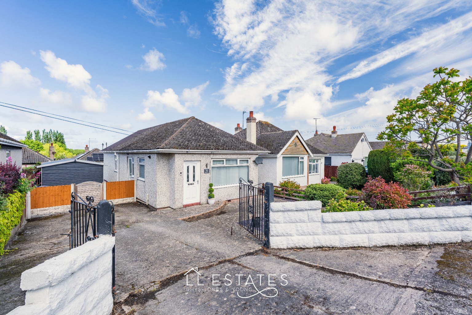 3 bed detached bungalow for sale in Fforddisa, Prestatyn, LL19 8ED