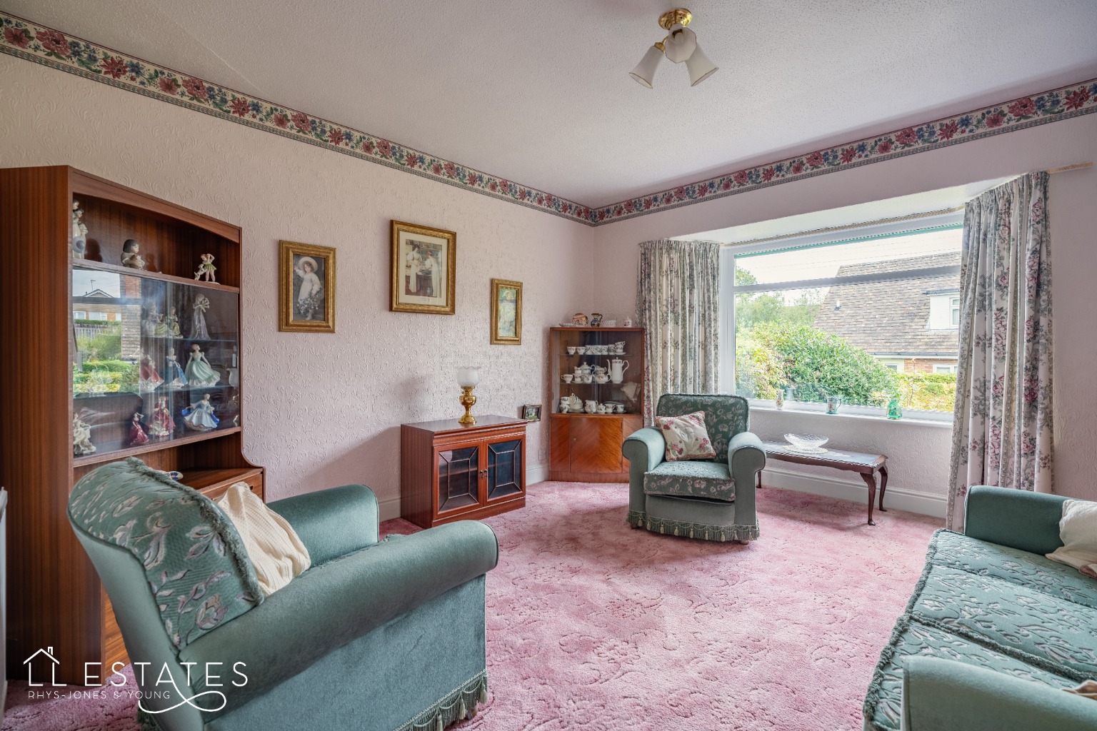 3 bed semi-detached bungalow for sale in Tower Way, Abergele 2