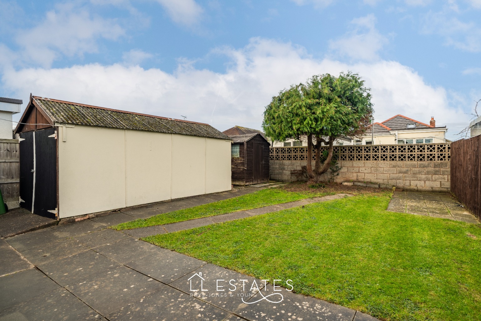 3 bed detached bungalow for sale in Patrick Avenue, Rhyl, LL18 4TU  - Property Image 11