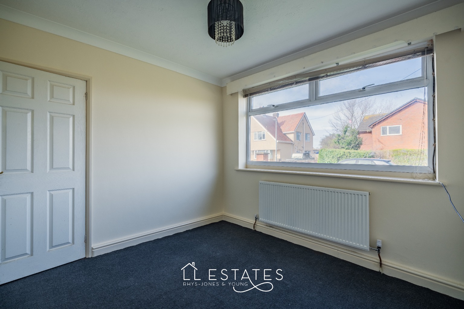 3 bed detached bungalow for sale in Denbigh Circle, Kinmel Bay, LL18 5HW  - Property Image 7