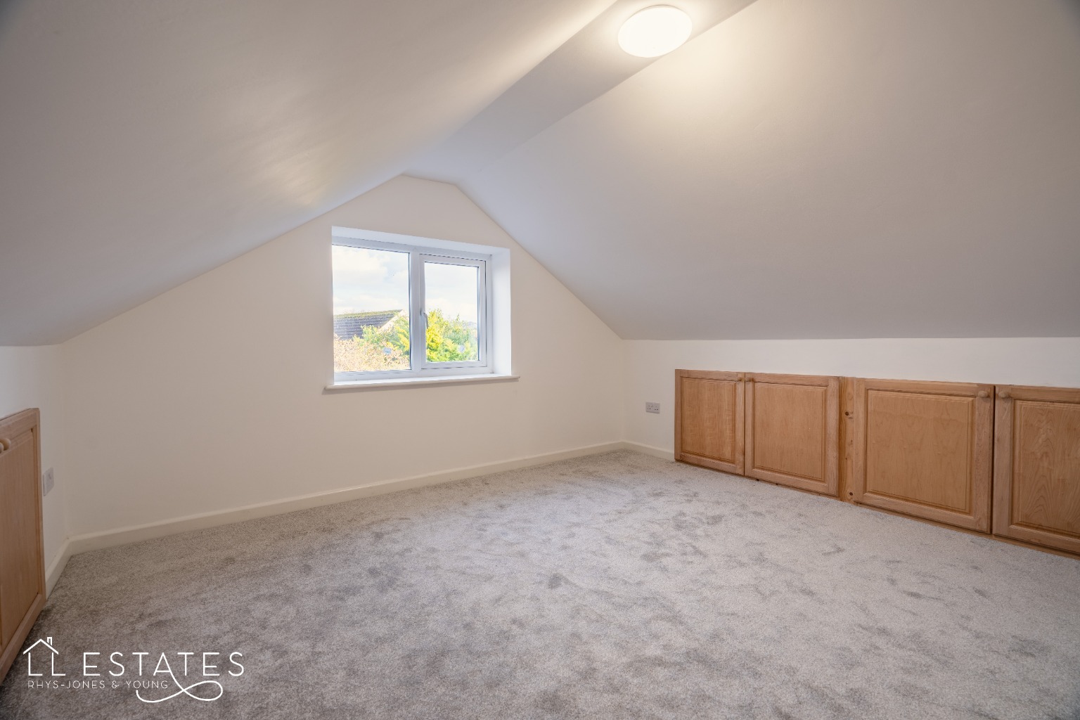 4 bed detached bungalow for sale in Nant Close, Rhuddlan  - Property Image 9