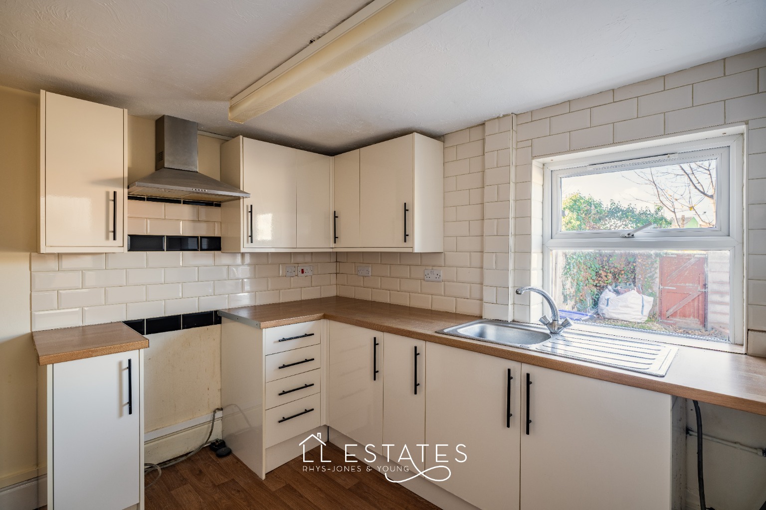 3 bed terraced house for sale in Millbank Road, Rhyl 2