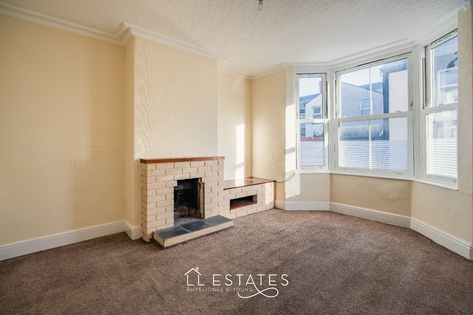 3 bed terraced house for sale in Millbank Road, Rhyl  - Property Image 2