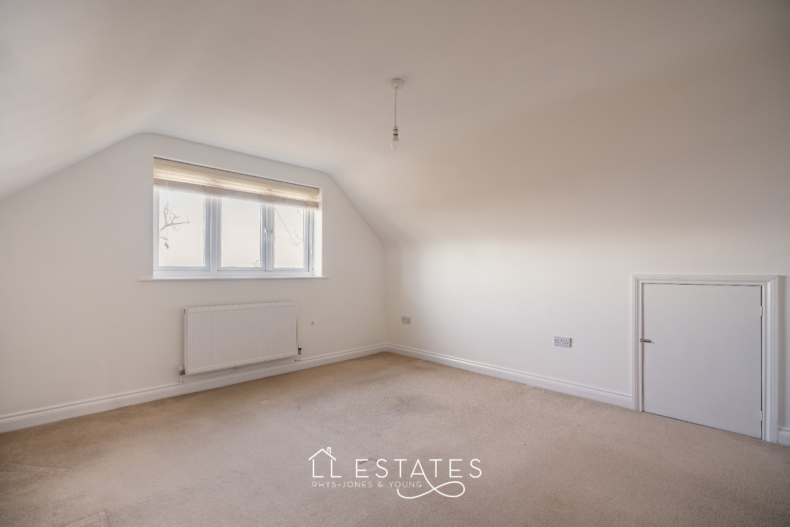 4 bed detached house for sale in Trelogan, CH8 9BY  - Property Image 8