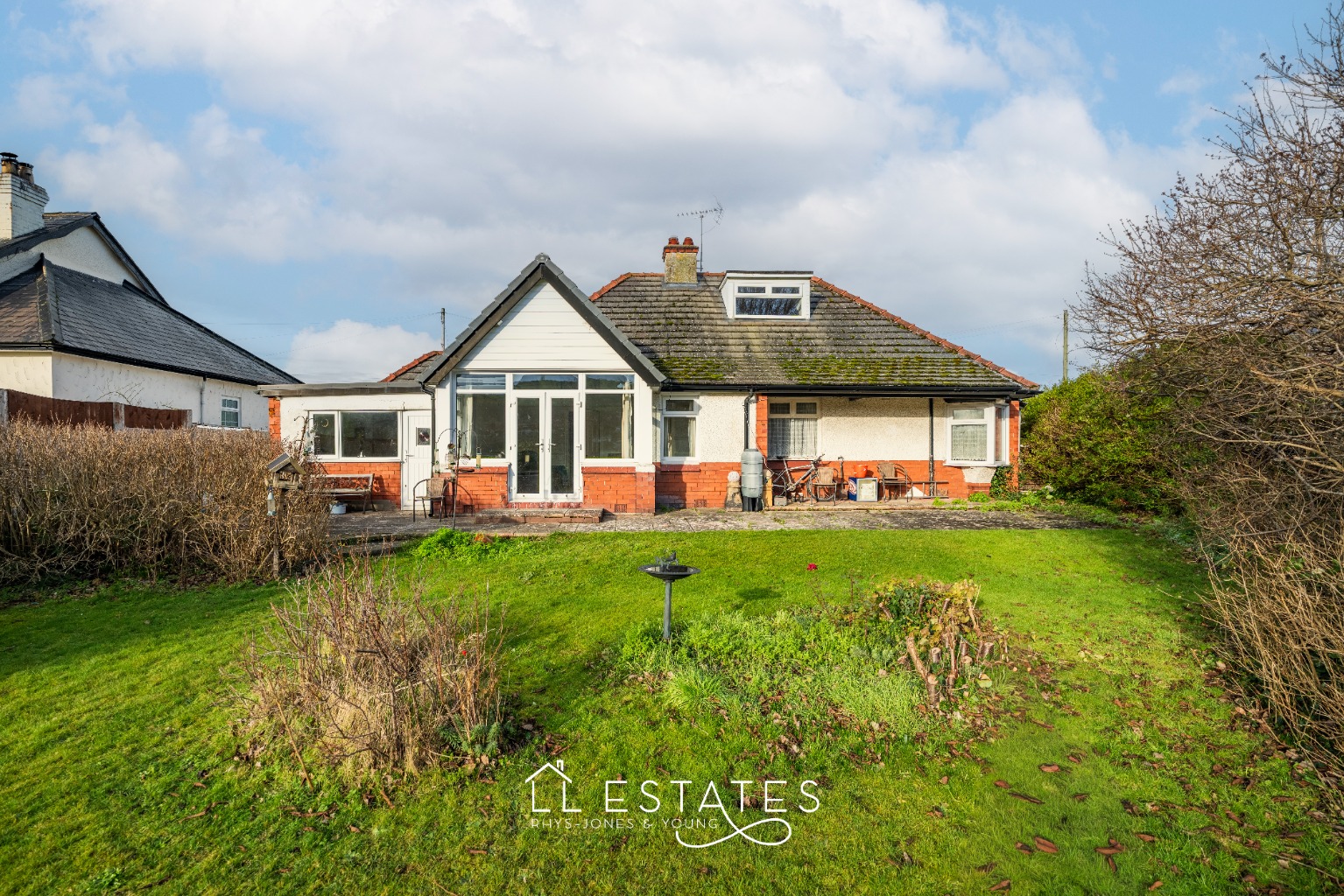 4 bed detached bungalow for sale in Warren Drive, Prestatyn, Denbighshire, LL19  - Property Image 1