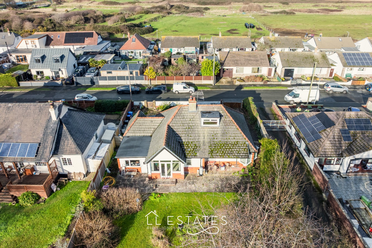 4 bed detached bungalow for sale in Warren Drive, Prestatyn, Denbighshire, LL19  - Property Image 10
