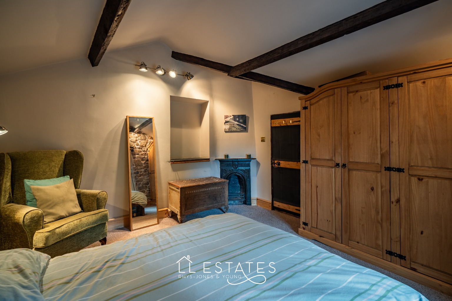 2 bed detached bungalow for sale in Laburnum Cottage , Bryniau, Dyserth  - Property Image 6