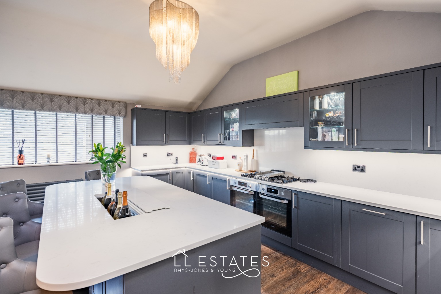 4 bed detached bungalow for sale in Ogwen Avenue, Kinmel Bay, LL18 5ER 3