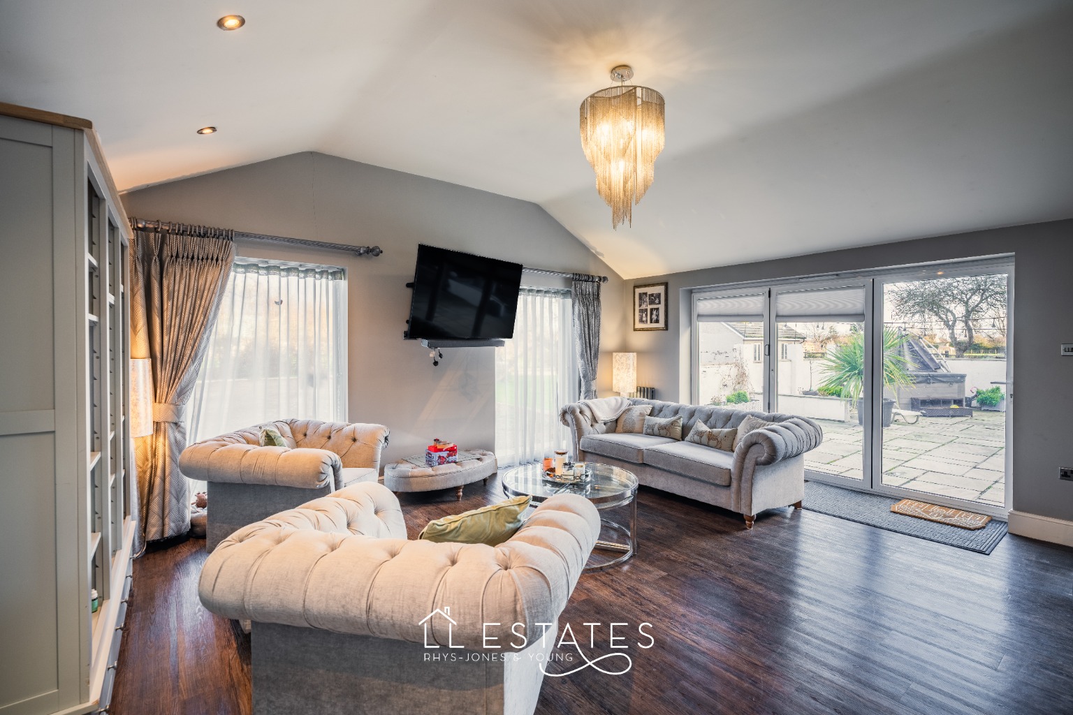 4 bed detached bungalow for sale in Ogwen Avenue, Kinmel Bay, LL18 5ER 5