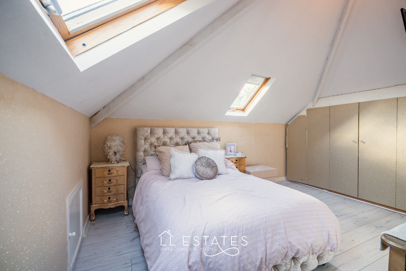4 bed detached bungalow for sale in Ogwen Avenue, Kinmel Bay, LL18 5ER 10