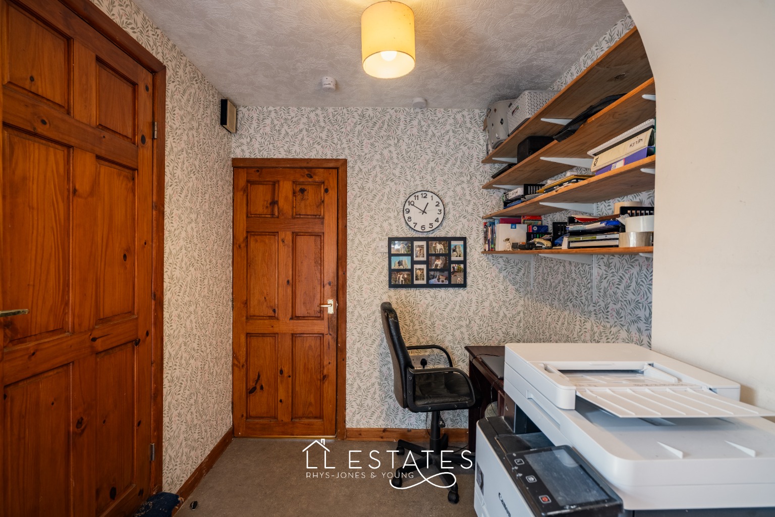 3 bed detached bungalow for sale in Moelwyn Avenue West, Kinmel Bay, LL18 5DR  - Property Image 9