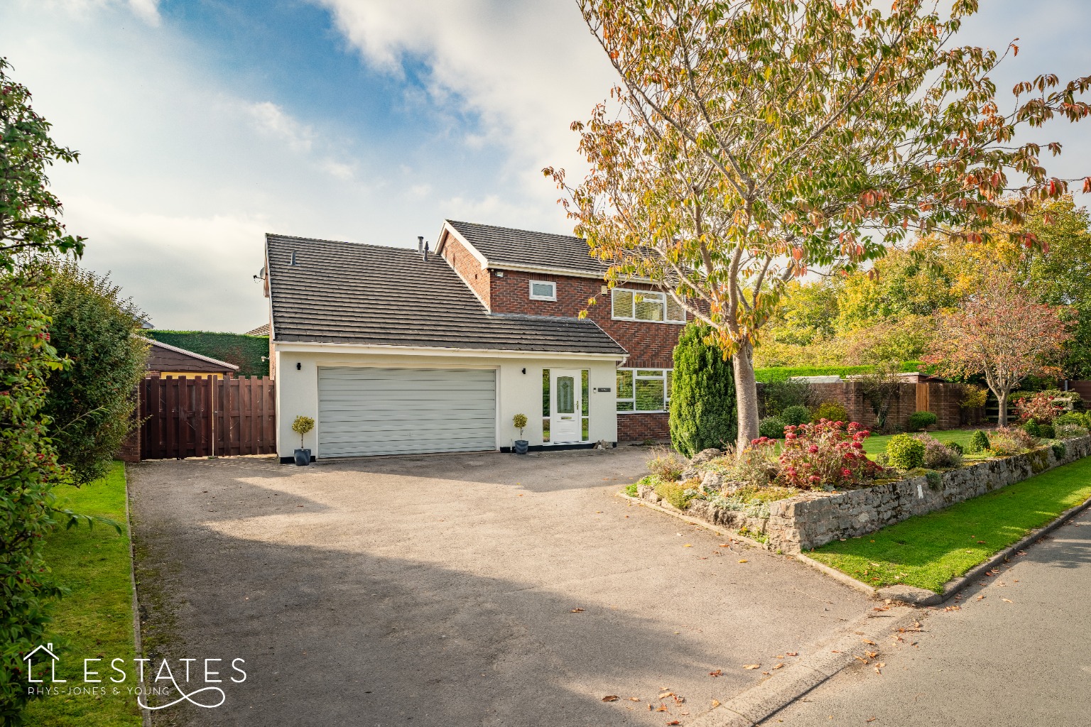 5 bed detached house for sale in Mount Road, St. Asaph