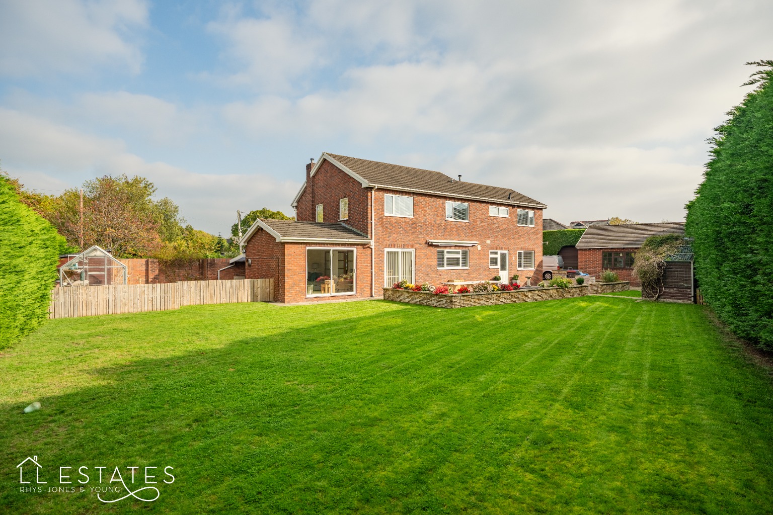 5 bed detached house for sale in Mount Road, St. Asaph  - Property Image 13