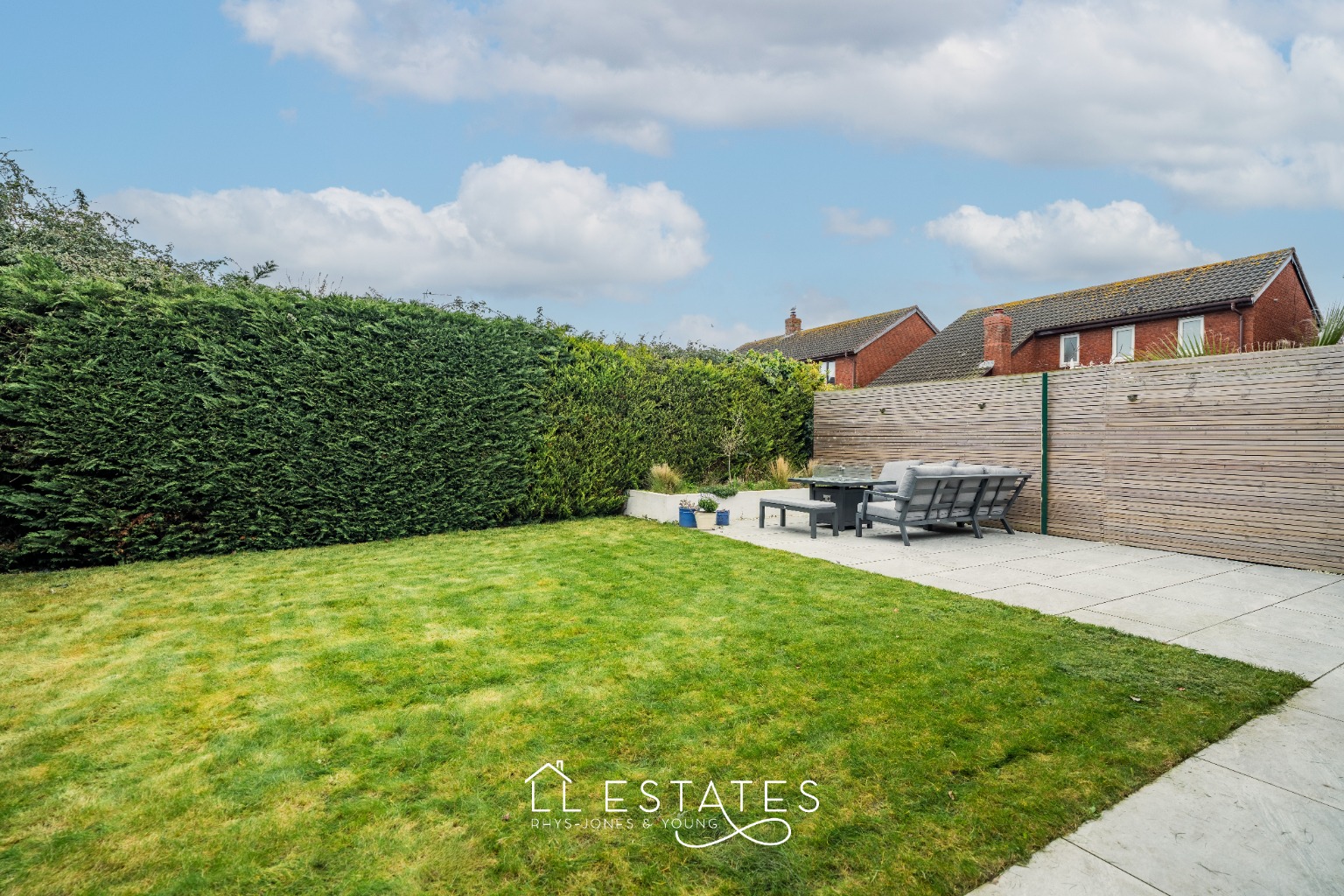 2 bed detached bungalow for sale in Lon Celynnen, Rhyl, LL18 4LZ  - Property Image 9