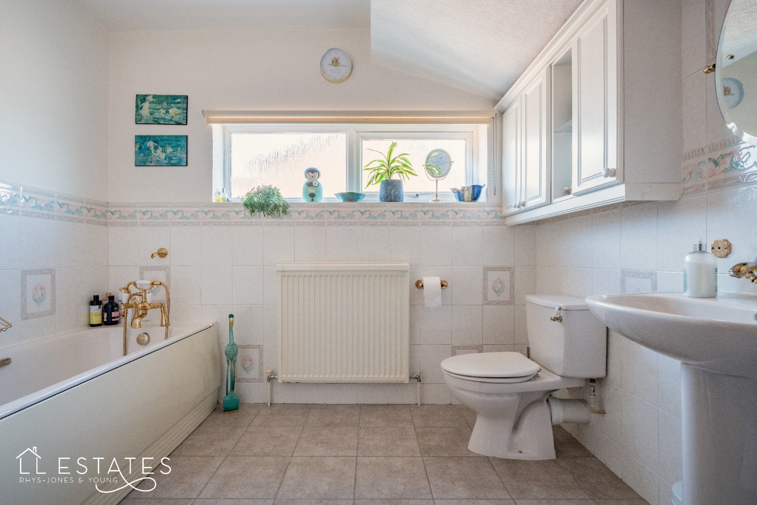 4 bed detached house for sale in Bryn Coed, St Asaph 9