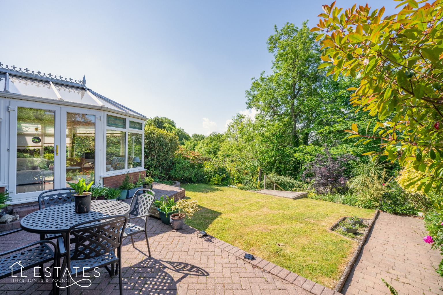 4 bed detached house for sale in Bryn Coed, St Asaph 12