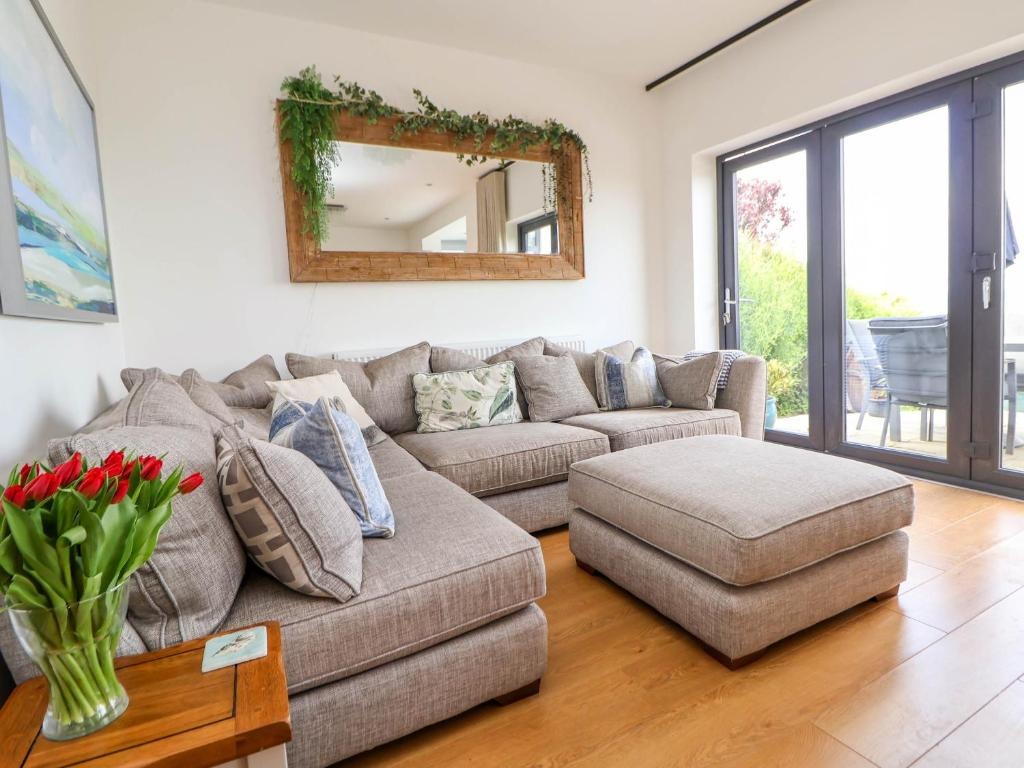 4 bed detached house for sale in Cwm Road, Dyserth, LL18 6HR 2