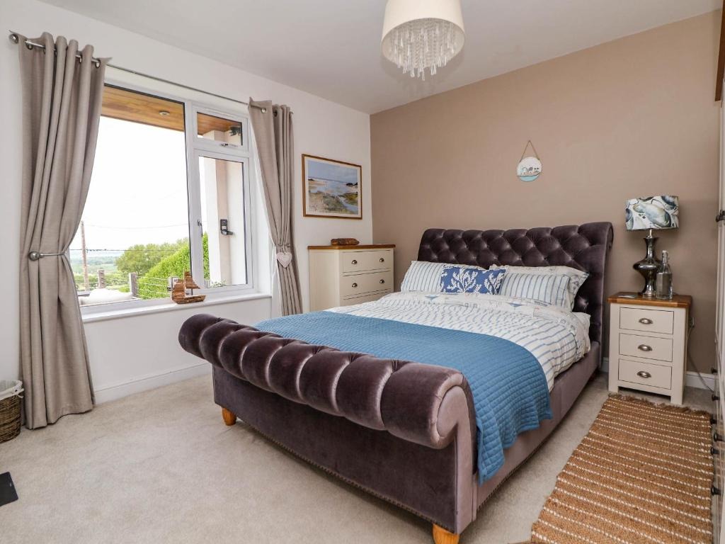 4 bed detached house for sale in Cwm Road, Dyserth, LL18 6HR  - Property Image 6