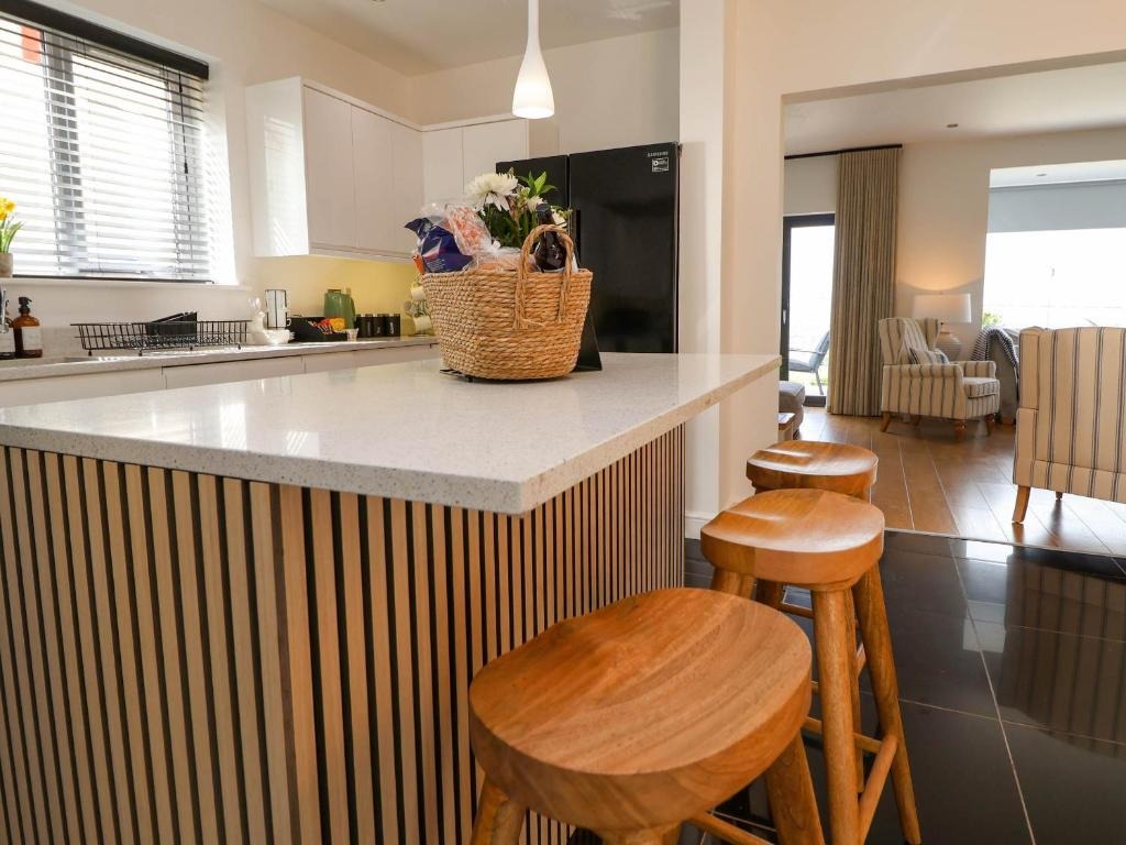 4 bed detached house for sale in Cwm Road, Dyserth, LL18 6HR  - Property Image 5