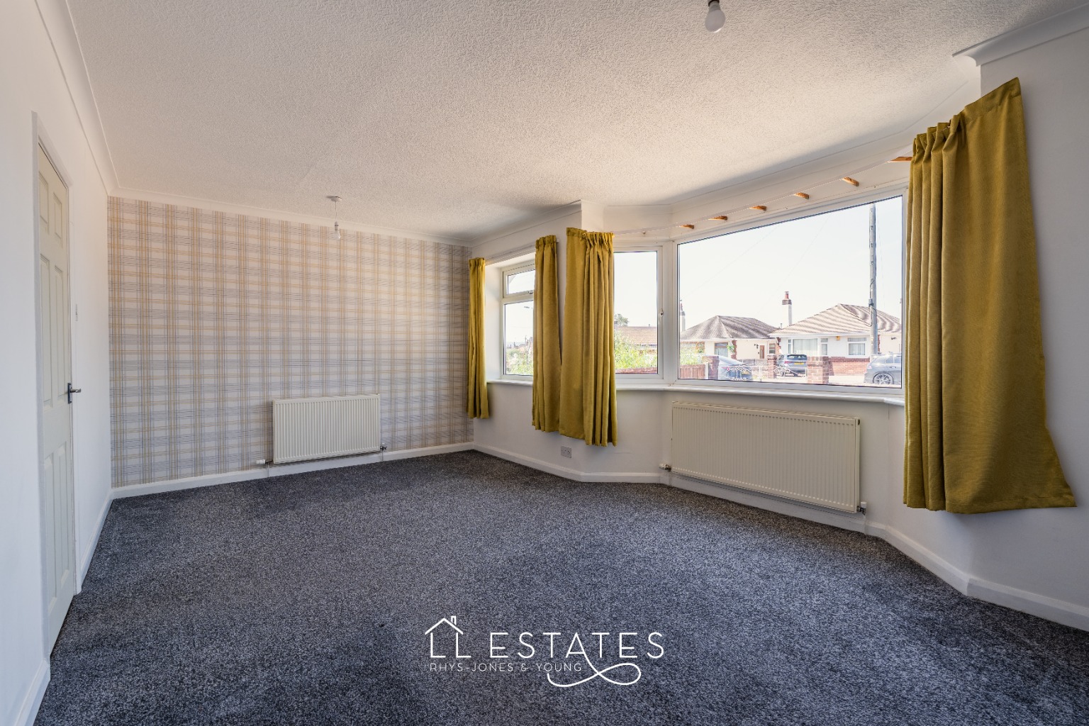 2 bed detached bungalow for sale in Bryn Cwnin Road, Rhyl, LL18 4UB  - Property Image 11