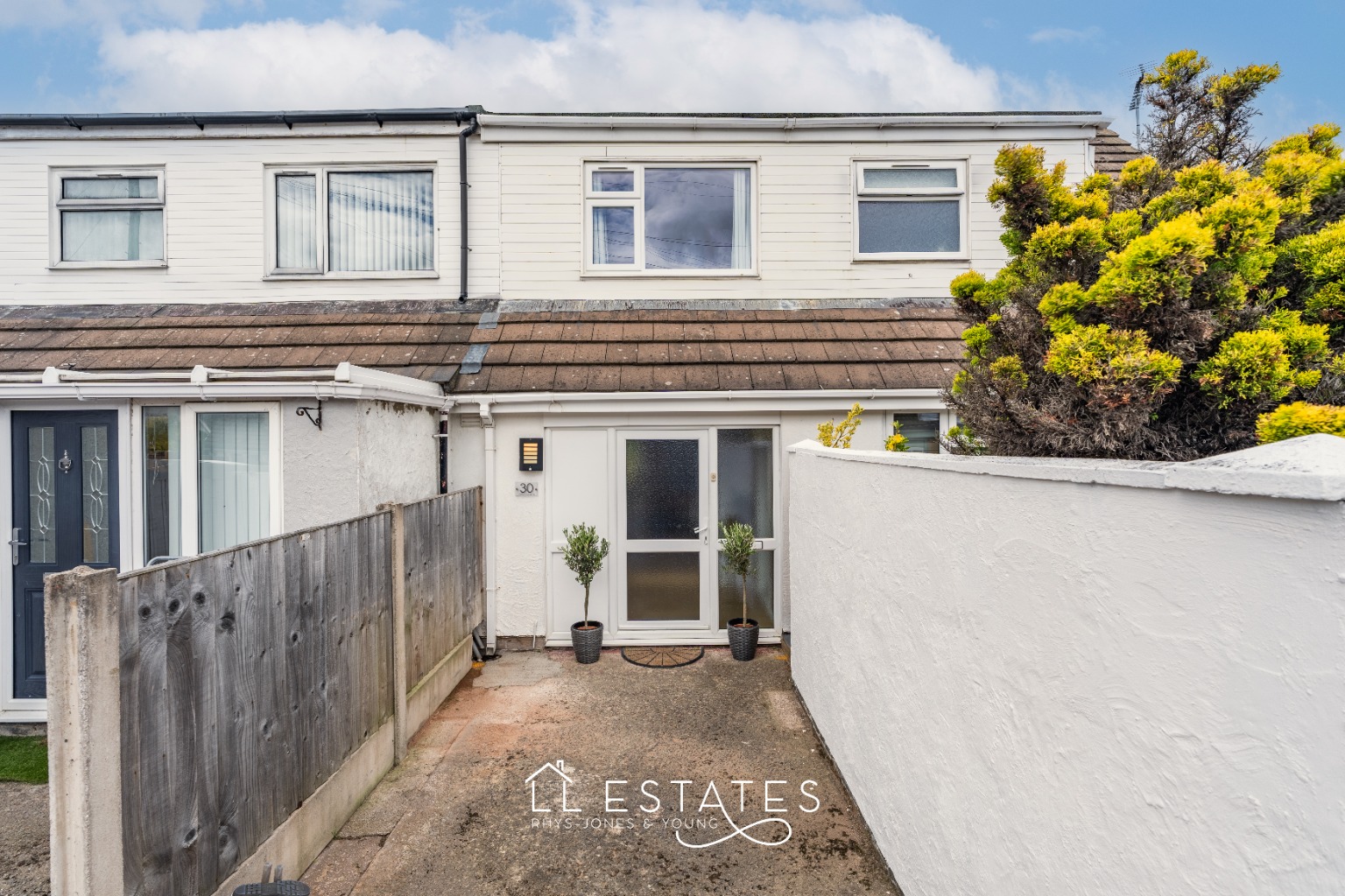 3 bed semi-detached house for sale in Cambrian Walk, Rhyl, Denbighshire, LL18 4UR 11
