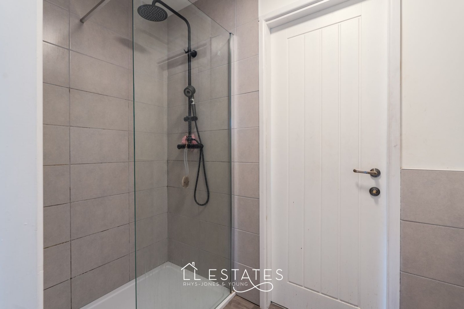 3 bed terraced house for sale in 27-29 East Parade, Rhyl, Denbighshire, LL18  - Property Image 10