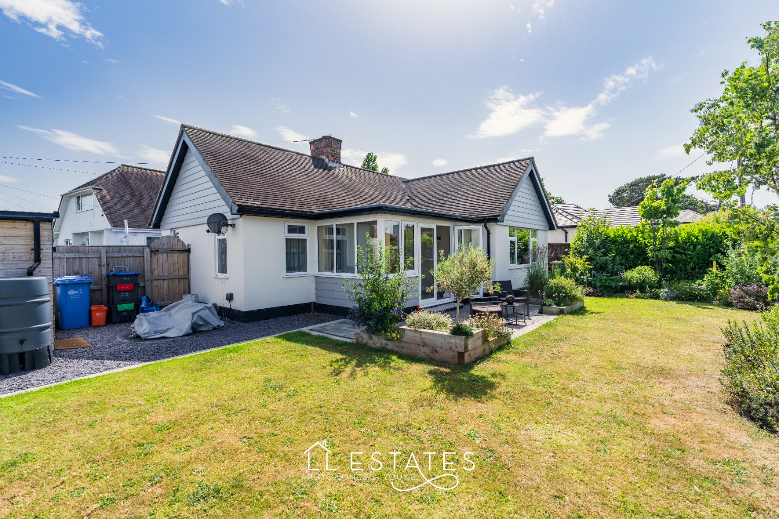 3 bed detached bungalow for sale in Dyserth Road, Rhyl, LL18 4DT  - Property Image 12