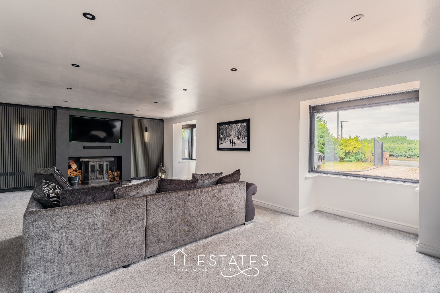 4 bed detached house for sale in The Views, Upper Denbigh Road, St. Asaph, Denbighshire, LL17 0BG  - Property Image 6