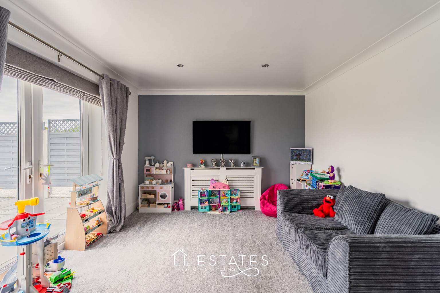 4 bed detached house for sale in The Views, Upper Denbigh Road, St. Asaph, Denbighshire, LL17 0BG  - Property Image 10